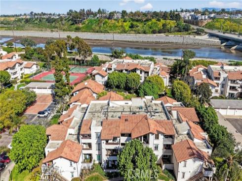 21372  Brookhurst  626 , Huntington Beach, CA