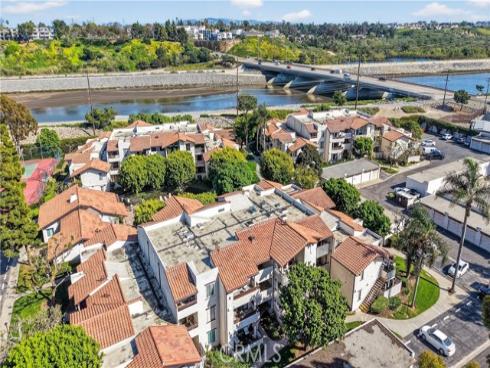 21372  Brookhurst  626 , Huntington Beach, CA