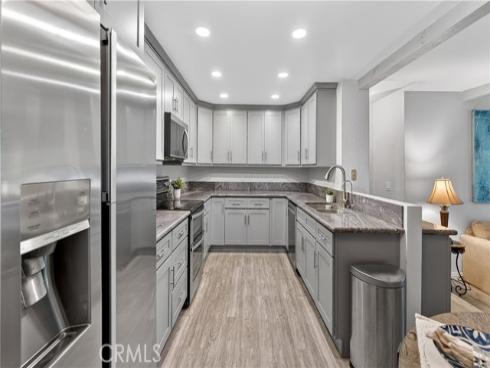 21372  Brookhurst  626 , Huntington Beach, CA