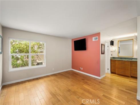 19081  Flagship Cir  , Huntington Beach, CA