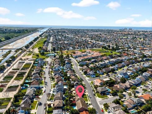 20302  Craimer  , Huntington Beach, CA