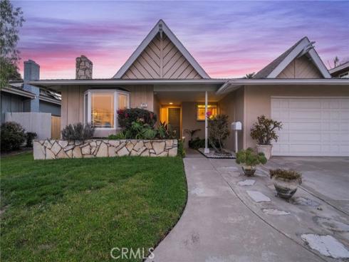 17341  Almelo   Lane, Huntington Beach, CA