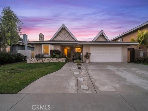 17341  Almelo   Lane, Huntington Beach, CA