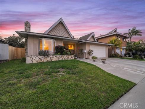 17341  Almelo   Lane, Huntington Beach, CA