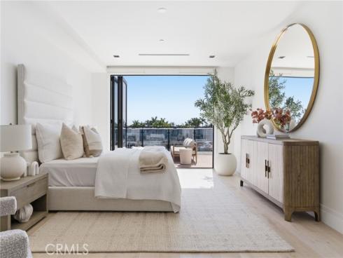 17007  Edgewater   Lane, Huntington Beach, CA