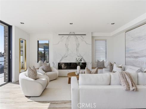 17007  Edgewater   Lane, Huntington Beach, CA