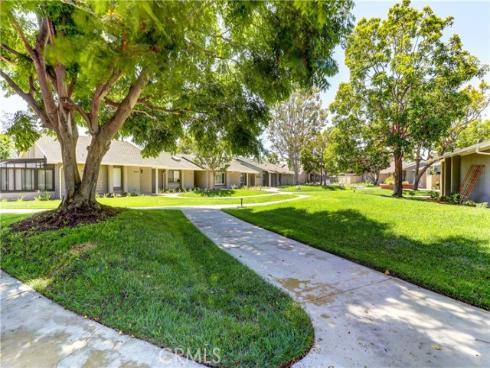 8932  Biscayne  1320-C  Court, Huntington Beach, CA