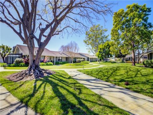 8932  Biscayne  1320-C  Court, Huntington Beach, CA