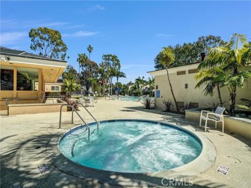 7195  Riptide   Circle, Huntington Beach, CA