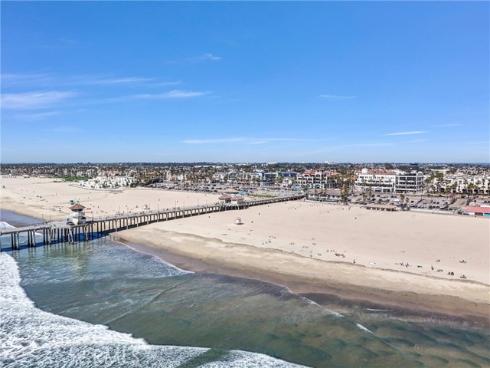 7195  Riptide   Circle, Huntington Beach, CA