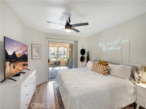 1200  Pacific Coast  106  Highway, Huntington Beach, CA