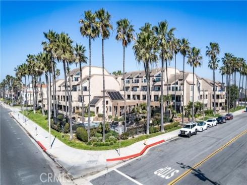 1200  Pacific Coast  106  Highway, Huntington Beach, CA