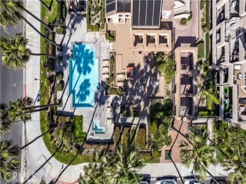 1200  Pacific Coast  106  Highway, Huntington Beach, CA