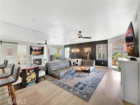 1200  Pacific Coast  106  Highway, Huntington Beach, CA