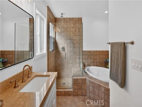 20261  Lighthouse  , Huntington Beach, CA