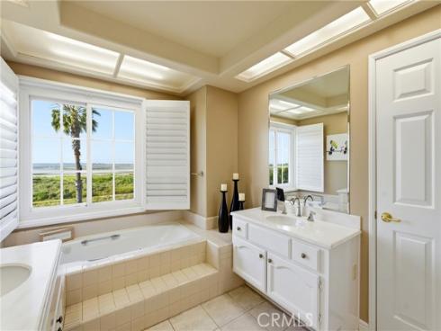 19225  Seabrook  , Huntington Beach, CA