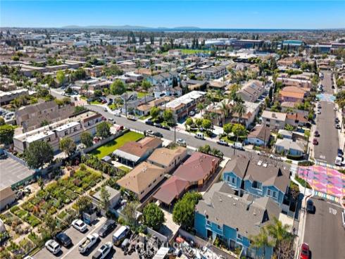 17162  Elm   Lane, Huntington Beach, CA