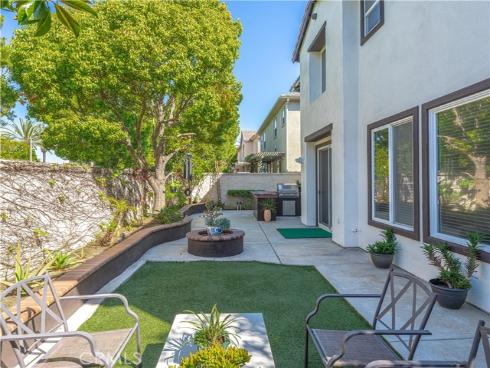 18571 Amalia , Huntington Beach, CA