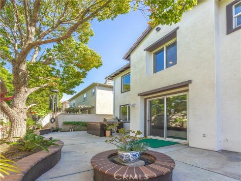 18571 Amalia , Huntington Beach, CA