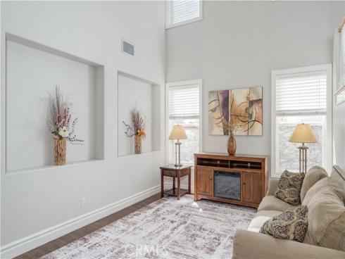 18571 Amalia , Huntington Beach, CA