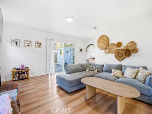 17571  Wrightwood   Lane, Huntington Beach, CA