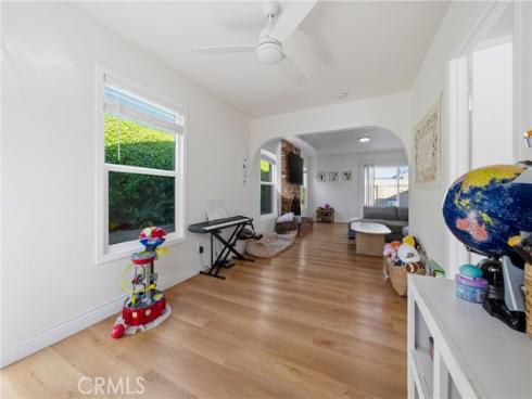 17571  Wrightwood   Lane, Huntington Beach, CA