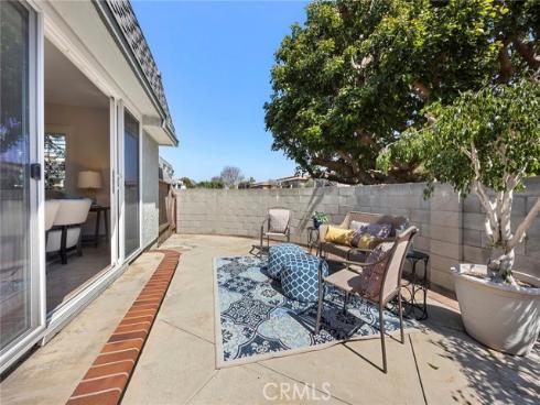 21114  Gypsy Moth   Lane, Huntington Beach, CA