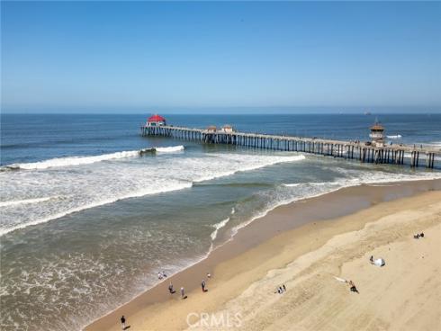 21114  Gypsy Moth   Lane, Huntington Beach, CA