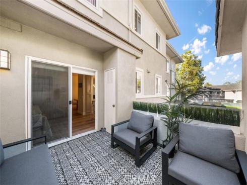 18061  Joyful  104  Lane, Huntington Beach, CA