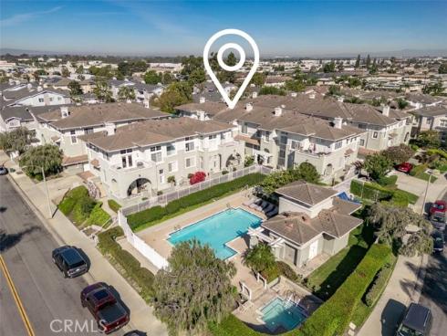 18061  Joyful  104  Lane, Huntington Beach, CA