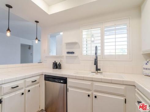 4852  Cabana  202  Drive, Huntington Beach, CA