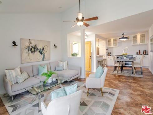 4852  Cabana  202  Drive, Huntington Beach, CA