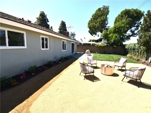 5791  Venturi  , Huntington Beach, CA