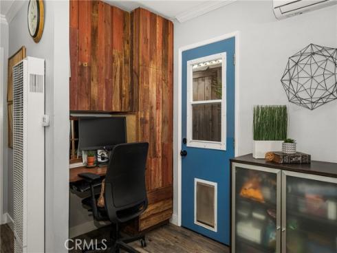 308  12th  , Huntington Beach, CA