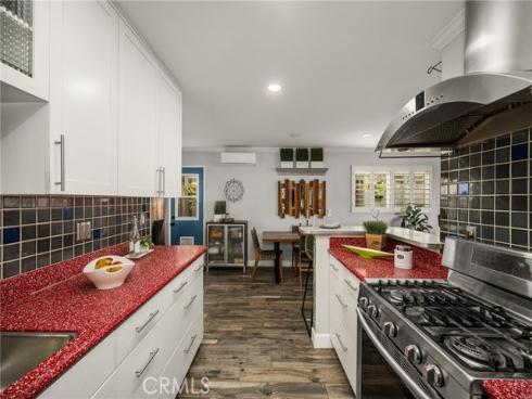 308  12th  , Huntington Beach, CA