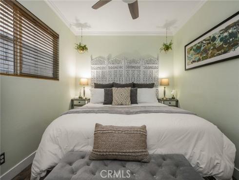 308  12th  , Huntington Beach, CA