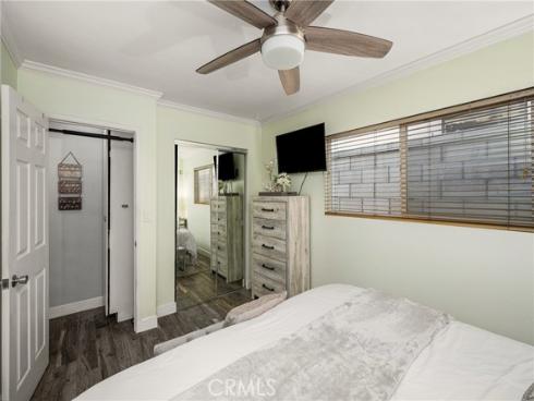 308  12th  , Huntington Beach, CA