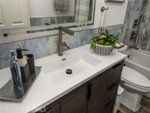 308  12th  , Huntington Beach, CA