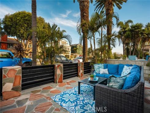 308  12th  , Huntington Beach, CA