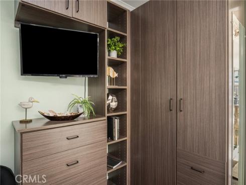 308  12th  , Huntington Beach, CA