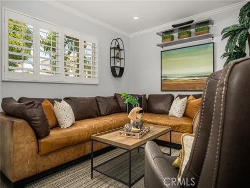 308  12th  , Huntington Beach, CA