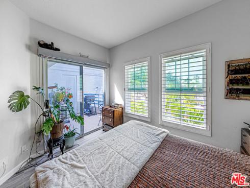 415  Townsquare  325  Lane, Huntington Beach, CA