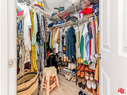 415  Townsquare  325  Lane, Huntington Beach, CA