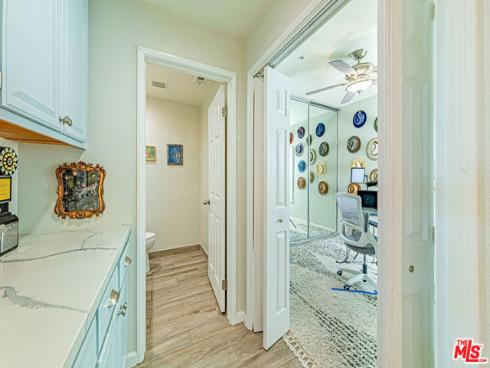 415  Townsquare  325  Lane, Huntington Beach, CA