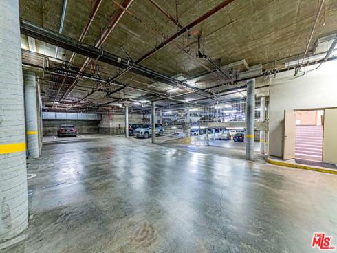 415  Townsquare  325  Lane, Huntington Beach, CA