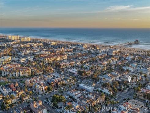 318  8th   Street, Huntington Beach, CA
