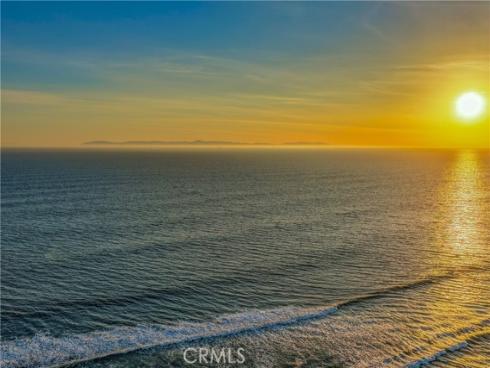 318  8th   Street, Huntington Beach, CA