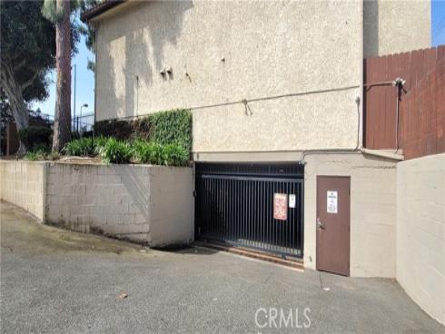 7735  Newman  104  Avenue, Huntington Beach, CA