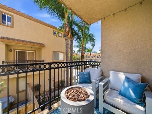 18858  Milos   Circle, Huntington Beach, CA