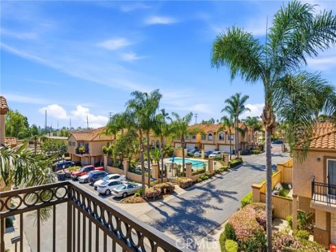 18858  Milos   Circle, Huntington Beach, CA